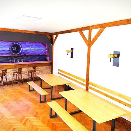 Penzion Kravin Bosilec エクステリア 写真